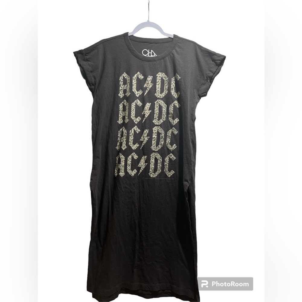T-shirt dress